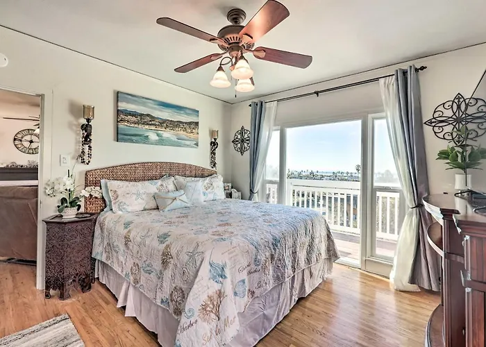 Walk To Ventura Beach: Comfy Home W/ Ocean Views
