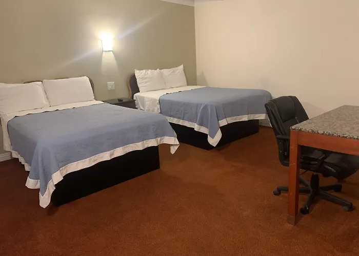 Ventura Beach House Motel